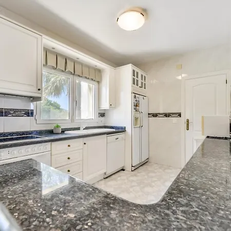 Gasthof Villa Fortuna - Apartamentos У Estudios Para Vacaciones Con Territorio Y Piscina Comun, Calpe