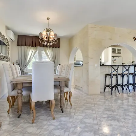 Villa Fortuna - Apartamentos У Estudios Para Vacaciones Con Territorio Y Piscina Comun, Calpe * Calp
