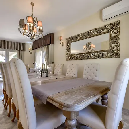 Villa Fortuna - Apartamentos У Estudios Para Vacaciones Con Territorio Y Piscina Comun, Calpe Calp
