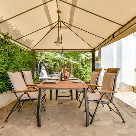 Villa Fortuna - Apartamentos У Estudios Para Vacaciones Con Territorio Y Piscina Comun, Calpe Gasthof Calp
