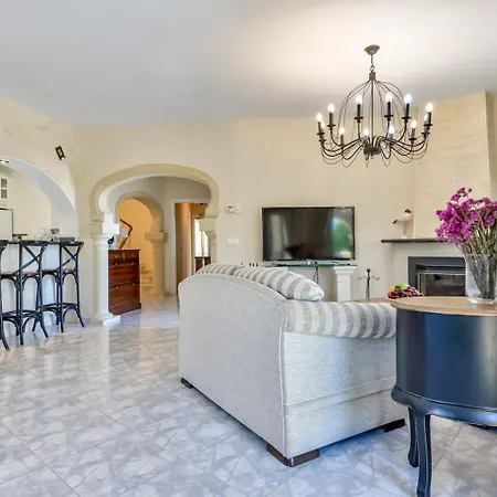 Villa Fortuna - Apartamentos У Estudios Para Vacaciones Con Territorio Y Piscina Comun, Calpe Calp